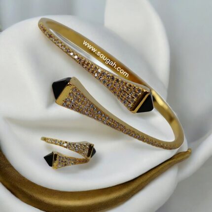 Onyx Glimmer Elegance