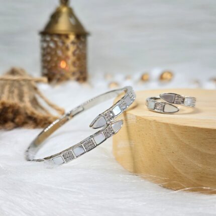 Serpentine Luster Silverine